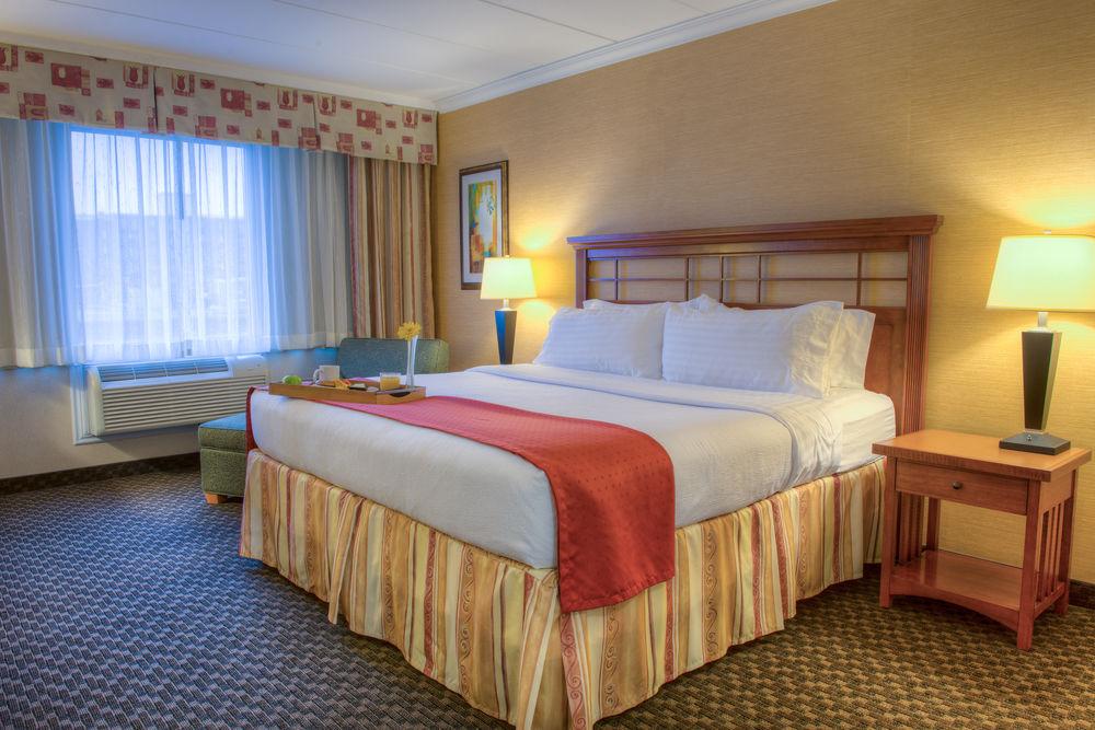 Four Points By Sheraton Windsor Downtown Экстерьер фото