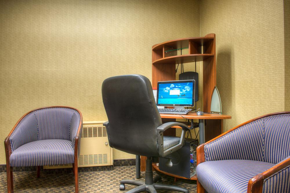 Four Points By Sheraton Windsor Downtown Экстерьер фото