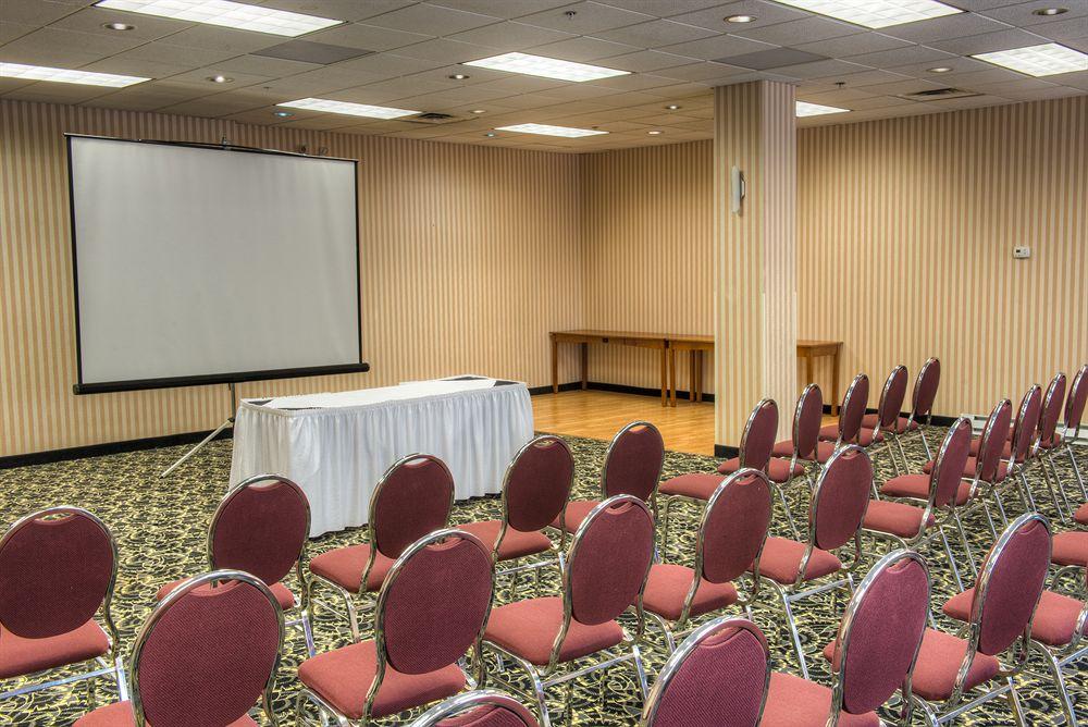 Four Points By Sheraton Windsor Downtown Экстерьер фото